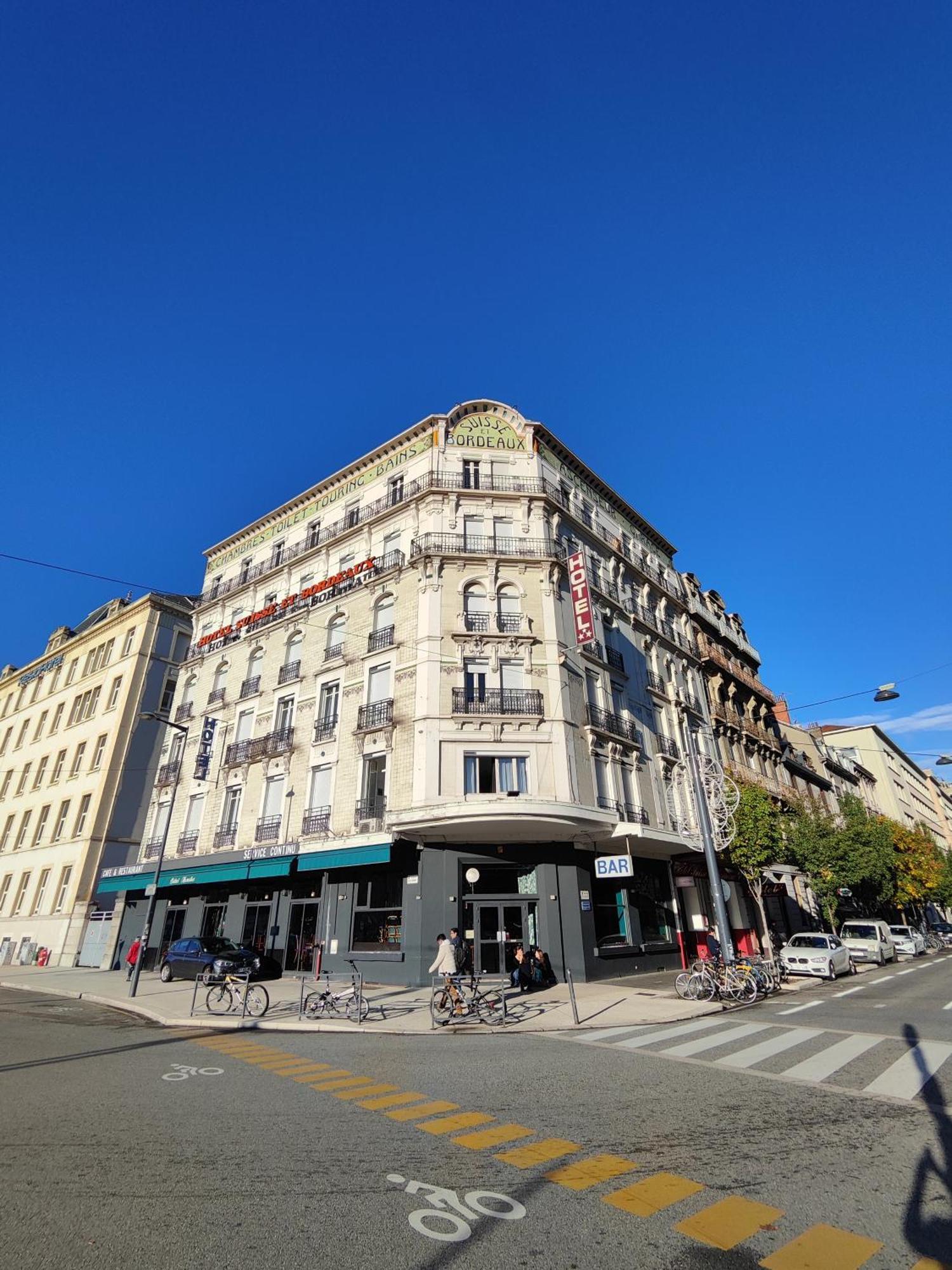 Campanile Grenoble Centre Gare Hotel Exterior photo